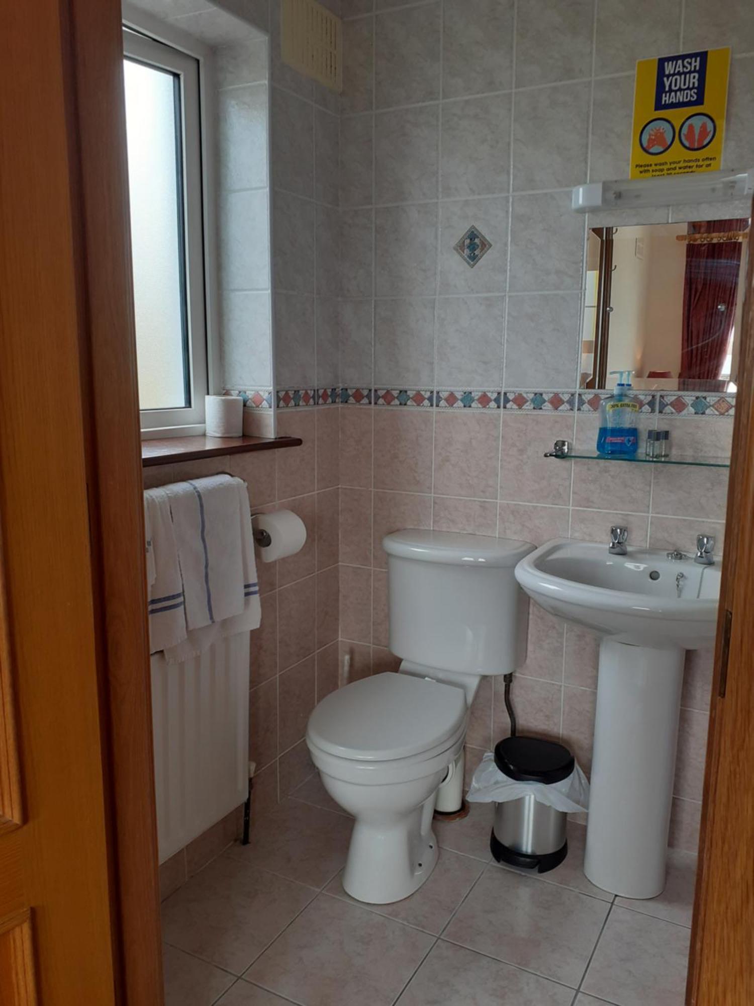 Seacoast Lodge Fanore Стая снимка
